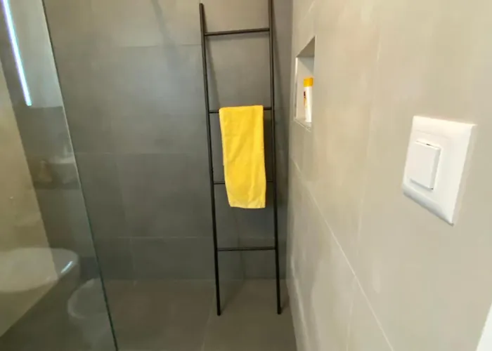 Upper Floor Апартаменты *